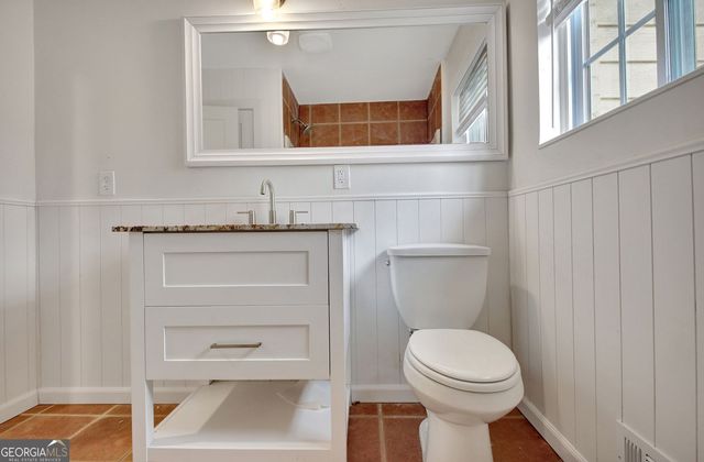 183 Pine Street NE, Fairburn, GA 30213