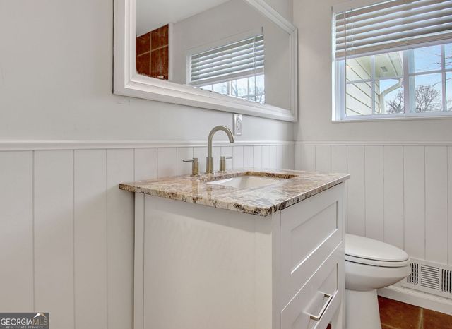 183 Pine Street NE, Fairburn, GA 30213