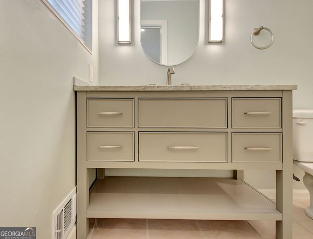 183 Pine Street NE, Fairburn, GA 30213
