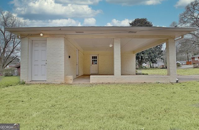183 Pine Street NE, Fairburn, GA 30213