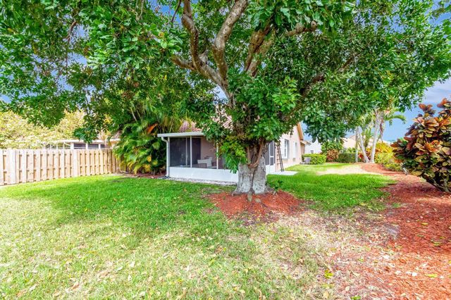 6493 Marissa Circle, Lake Worth, FL 33467