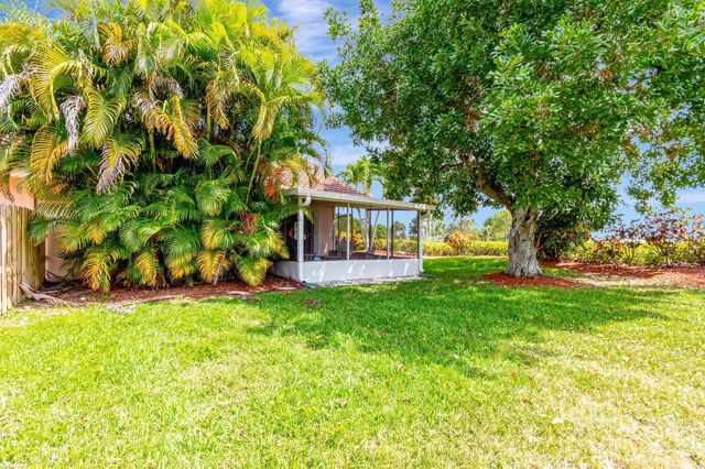 6493 Marissa Circle, Lake Worth, FL 33467