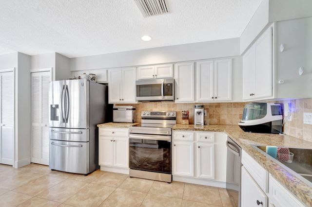 6493 Marissa Circle, Lake Worth, FL 33467