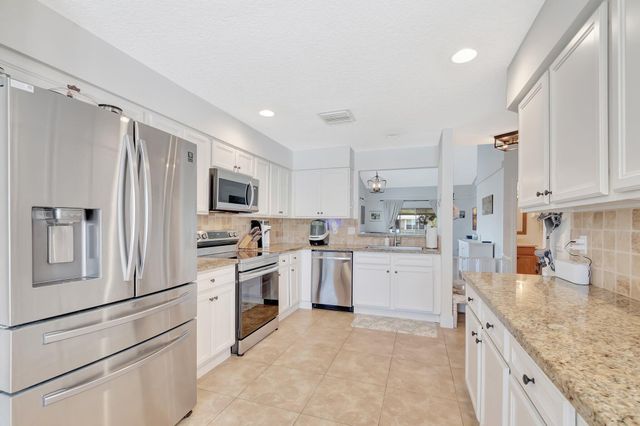 6493 Marissa Circle, Lake Worth, FL 33467