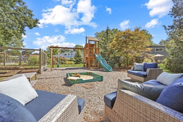 19 Berkeley Road, Framingham, MA 01701