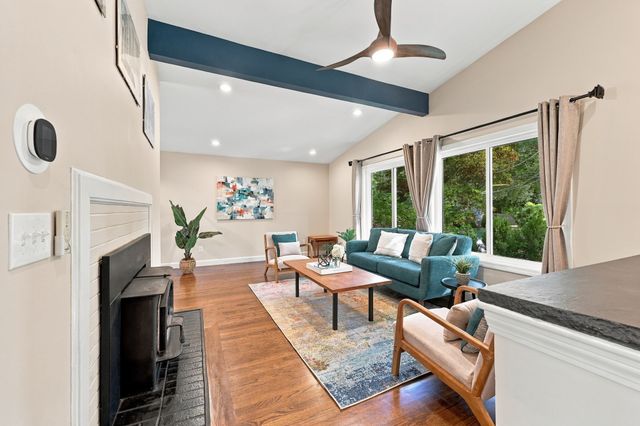 19 Berkeley Road, Framingham, MA 01701
