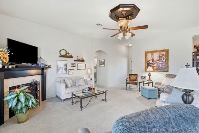 12202 E 70th Street North, Owasso, OK 74055