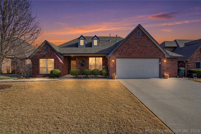 12202 E 70th Street North, Owasso, OK 74055