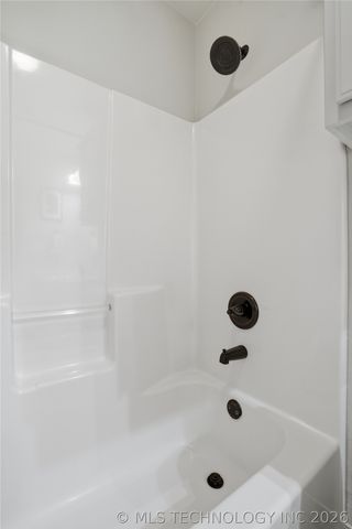 12202 E 70th Street North, Owasso, OK 74055