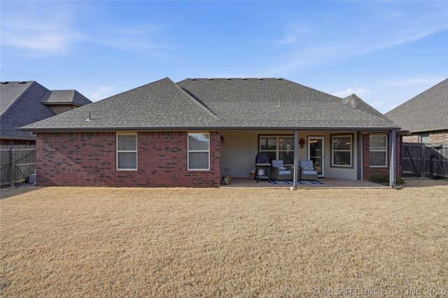 12202 E 70th Street North, Owasso, OK 74055