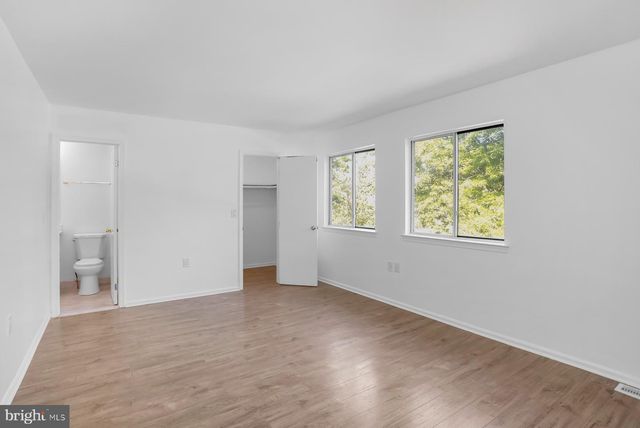 37 TEAL CT, East Windsor, NJ 08520