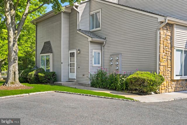 37 TEAL CT, East Windsor, NJ 08520