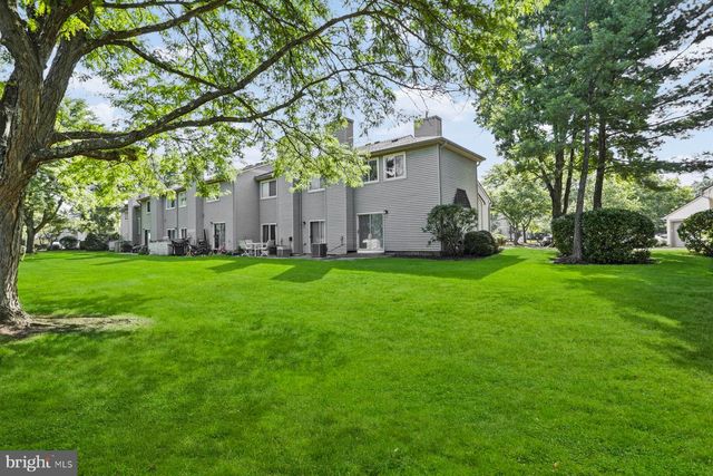 37 TEAL CT, East Windsor, NJ 08520