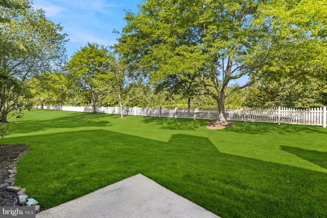 37 TEAL CT, East Windsor, NJ 08520