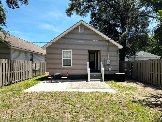 809 N 7th Street, Wilmington, NC 28401