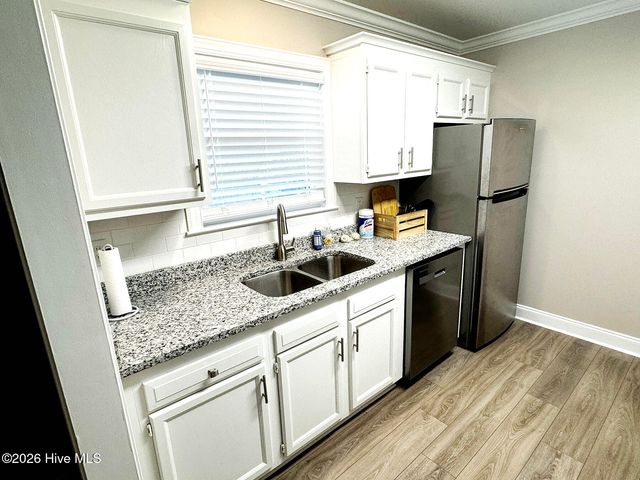 809 N 7th Street, Wilmington, NC 28401