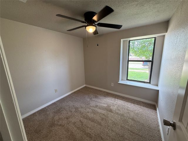1213 Dreessen Drive, Moore, OK 73160