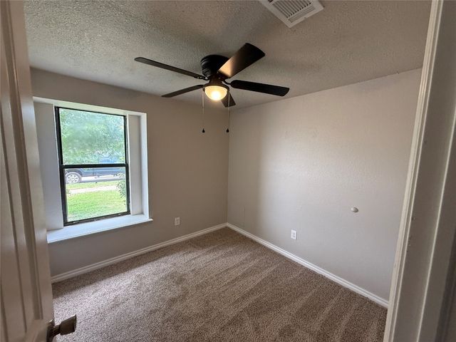 1213 Dreessen Drive, Moore, OK 73160