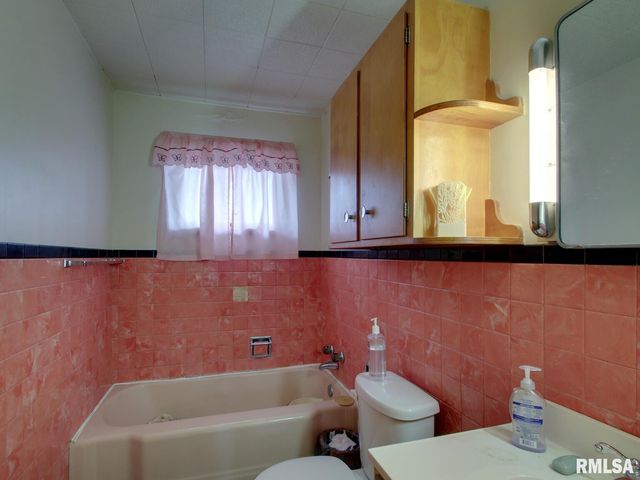 3411 PAYSON Road, Quincy, IL 62305