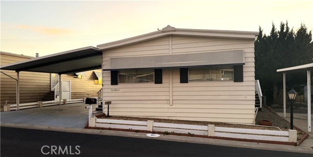 3500 Buchanan Street 30, Riverside, CA 92503