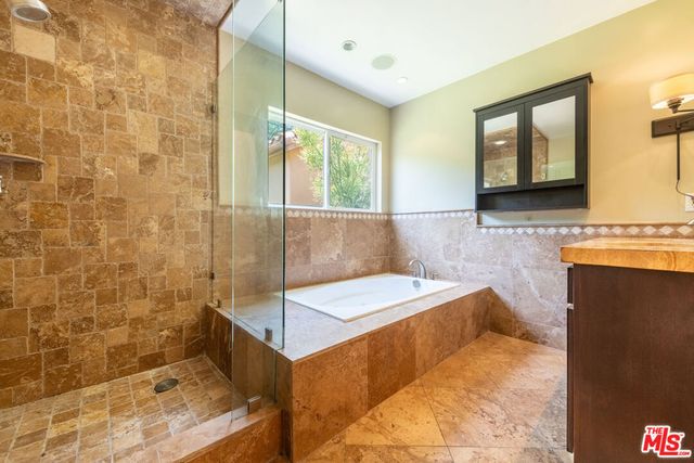 4167 Klump Avenue, North Hollywood, CA 91602