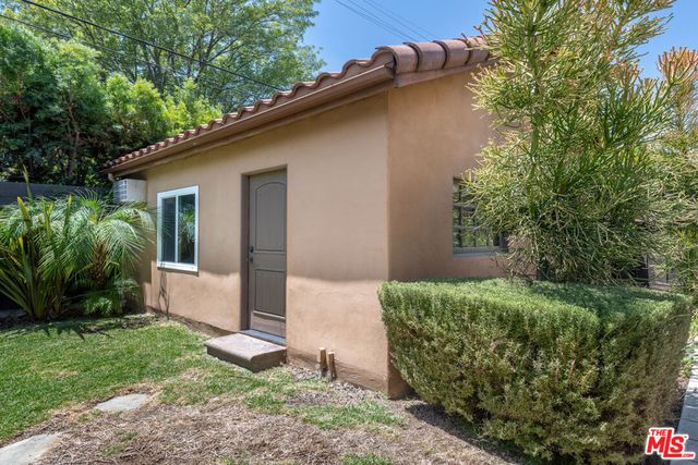 4167 Klump Avenue, North Hollywood, CA 91602