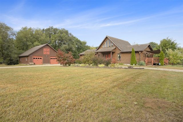5957 S Landing Lane, Fremont, MI 49412