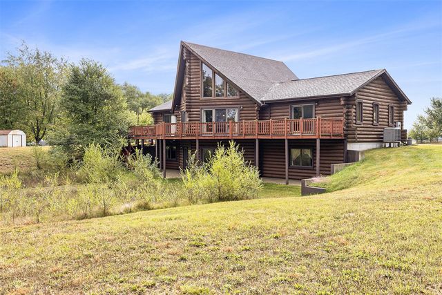 5957 S Landing Lane, Fremont, MI 49412