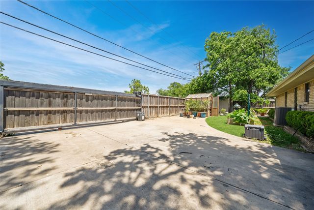 1305 Savannah Drive, Irving, TX 75062
