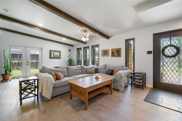 1305 Savannah Drive, Irving, TX 75062