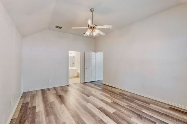 1216 Lake Forest Drive, Grand Prairie, TX 75052
