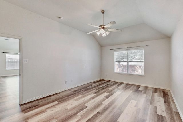 1216 Lake Forest Drive, Grand Prairie, TX 75052