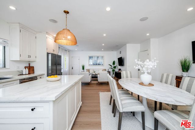 166 S Gardner Street, Los Angeles, CA 90036