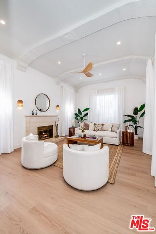 166 S Gardner Street, Los Angeles, CA 90036