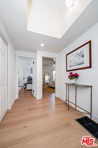 166 S Gardner Street, Los Angeles, CA 90036