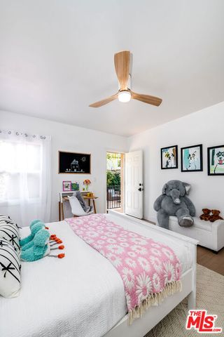 166 S Gardner Street, Los Angeles, CA 90036