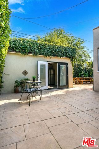 166 S Gardner Street, Los Angeles, CA 90036