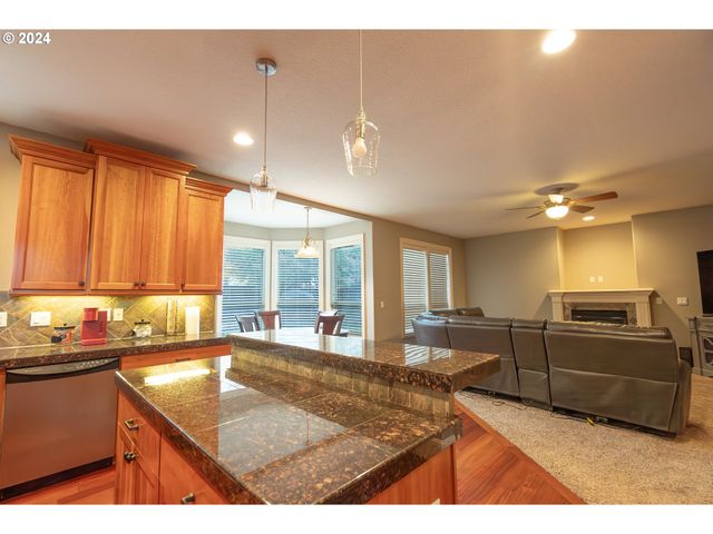 2757 ISLANDER Ave, Salem, OR 97304