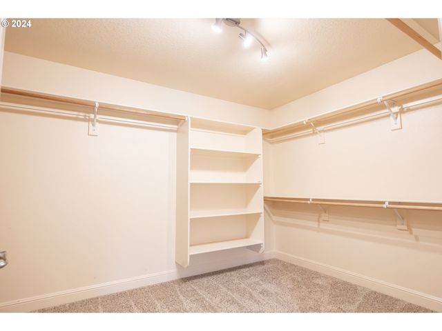 2757 ISLANDER Ave, Salem, OR 97304