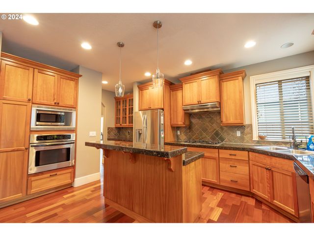 2757 ISLANDER Ave, Salem, OR 97304