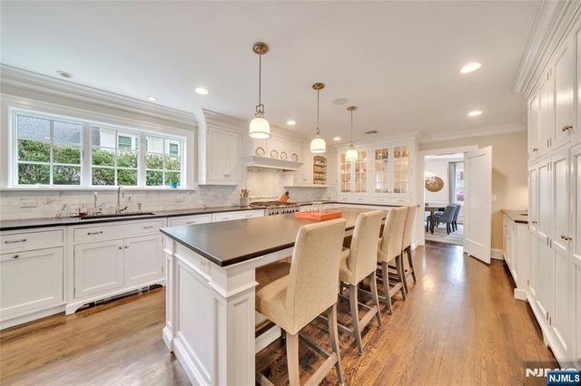 227 Fairmount Road, Ridgewood, NJ 07450