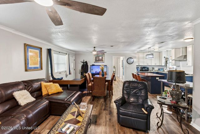 208 Linda Drive, Ocean Springs, MS 39564