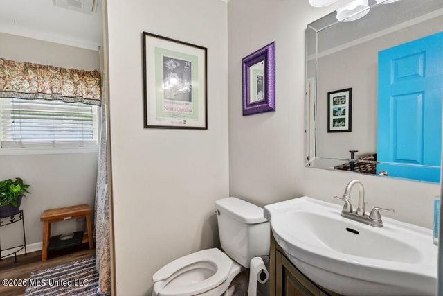 208 Linda Drive, Ocean Springs, MS 39564