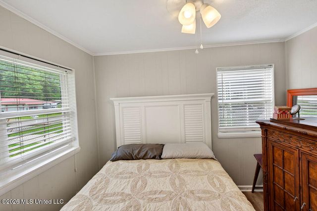 208 Linda Drive, Ocean Springs, MS 39564