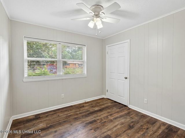 208 Linda Drive, Ocean Springs, MS 39564