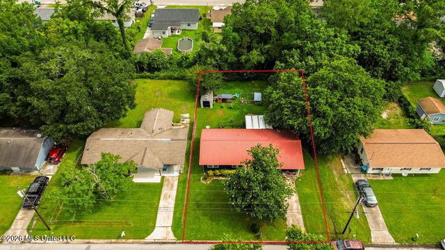 208 Linda Drive, Ocean Springs, MS 39564