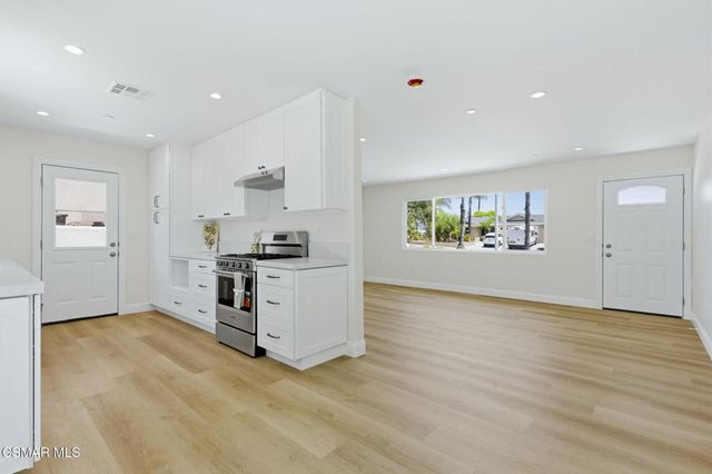1307 Clay Avenue, Ventura, CA 93004