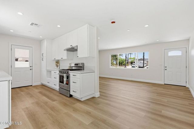 1307 Clay Avenue, Ventura, CA 93004