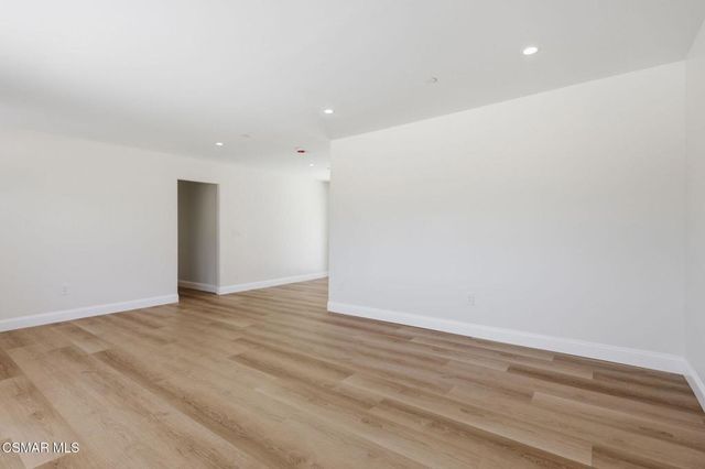 1307 Clay Avenue, Ventura, CA 93004