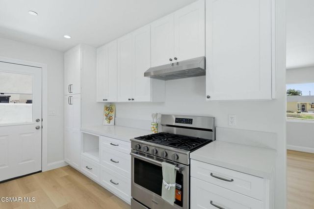 1307 Clay Avenue, Ventura, CA 93004